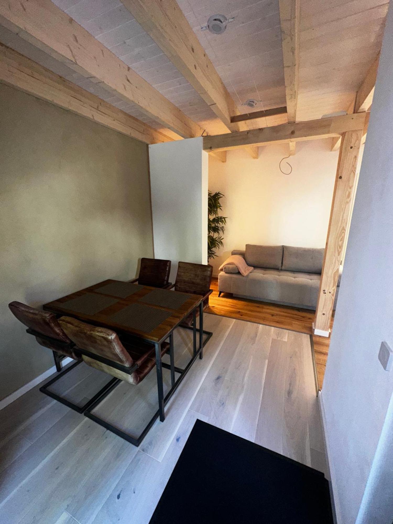 Ferienwohnung Stenja - Made Of Wood Dresden Exteriör bild
