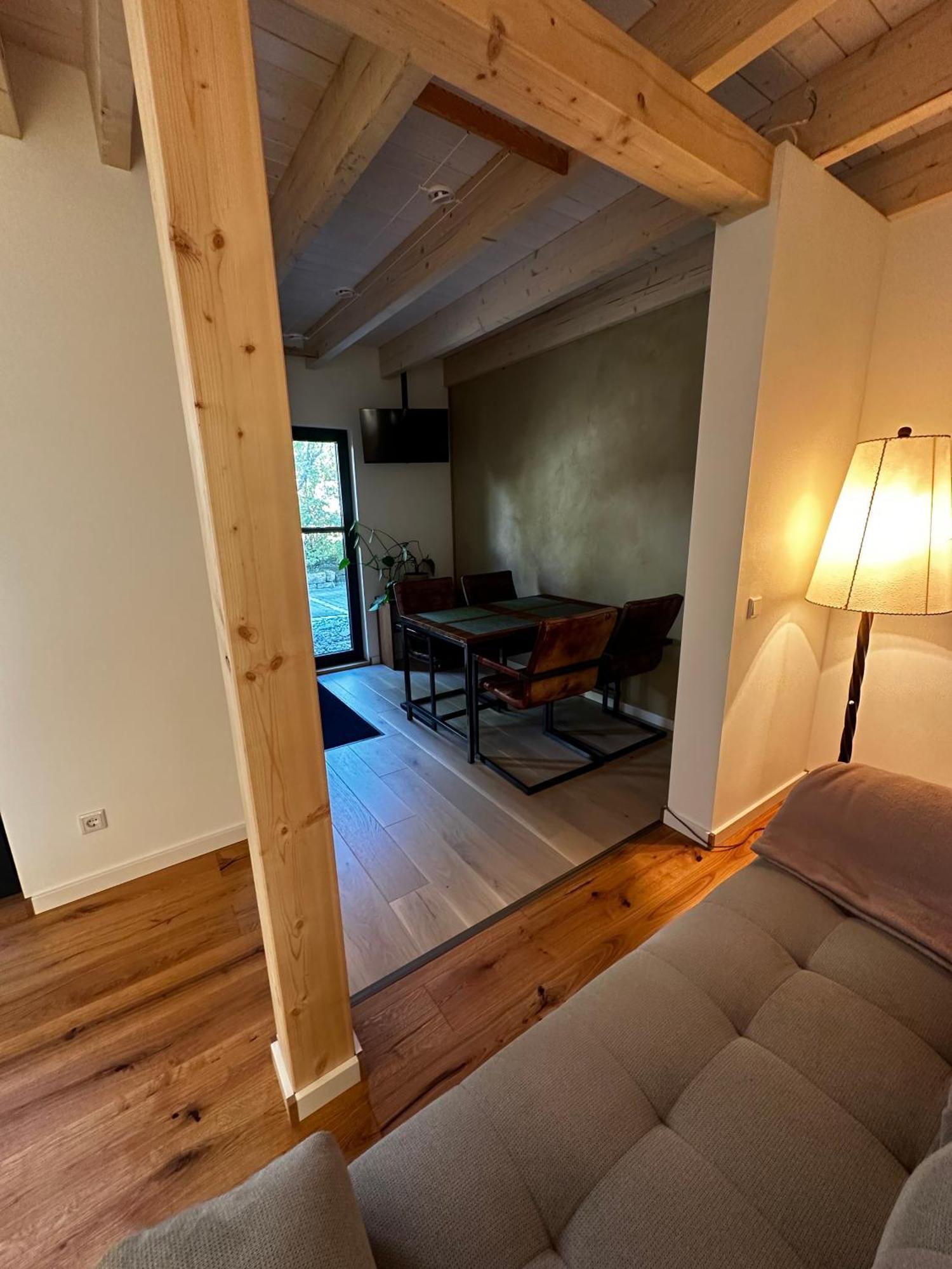 Ferienwohnung Stenja - Made Of Wood Dresden Exteriör bild